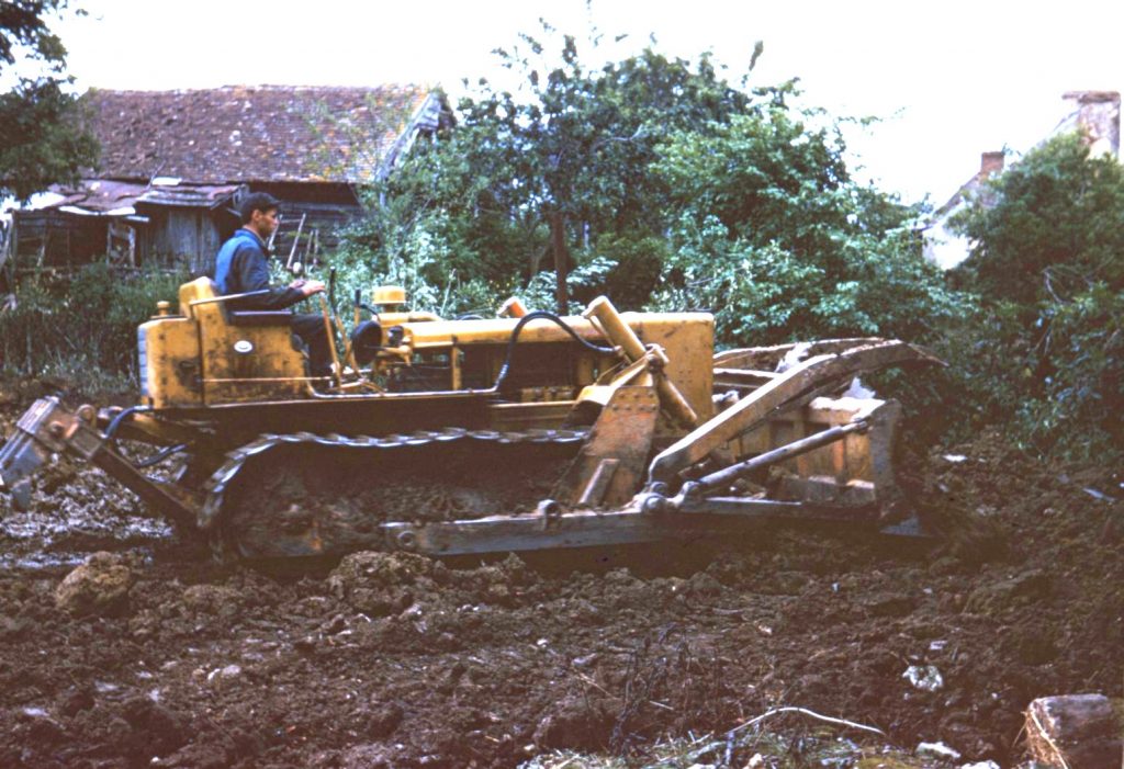 Premier Bulldozer de Lalande